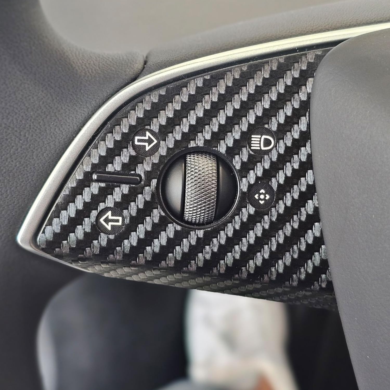 skoko Tesla Model Y Juniper 2025 Release Steering Wheel Trim Carbon Fiber Protector Wrap Cover 1 Set, Including Button Area Protection, Perfect Protection, Stickers