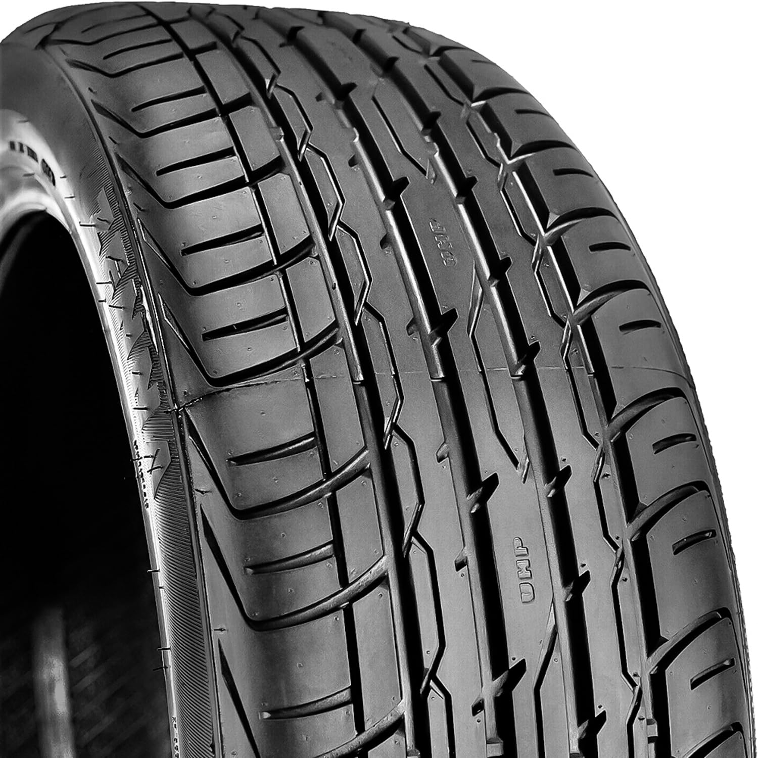 Zenna Argus UHP Performance Radial Tire - 255/45R19 103W